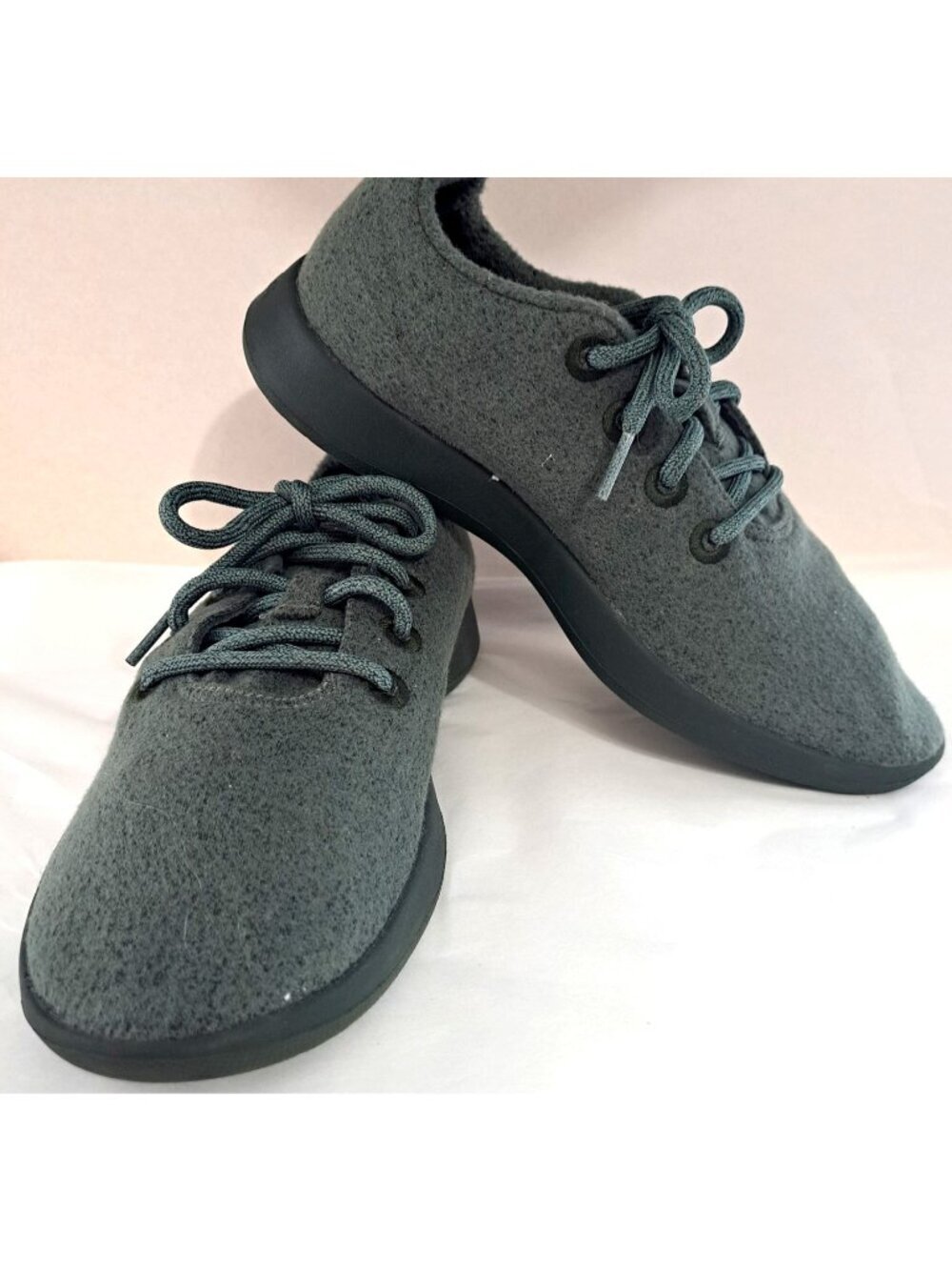 Allbirds Women's 8 Olive Green Merino Wool Lace Up Flats